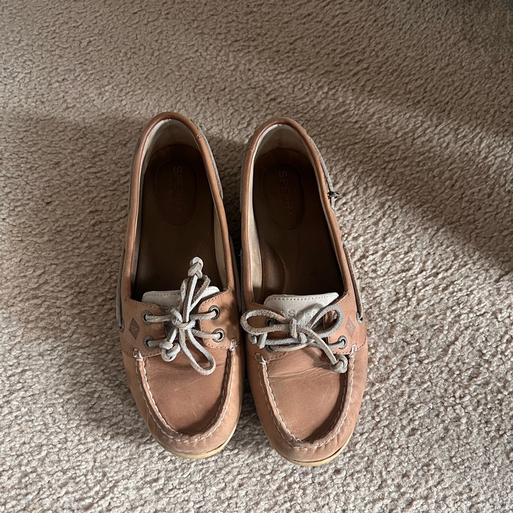 Sperry Tan Boatshoes